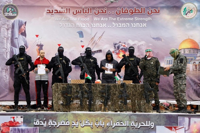 Hamas son canlı rehineleri de İsrail'e verdi - Resim: 1