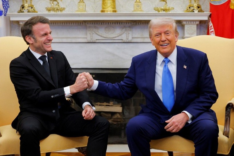 Trump ve Macron'un tokalaşma savaşı - Resim: 5