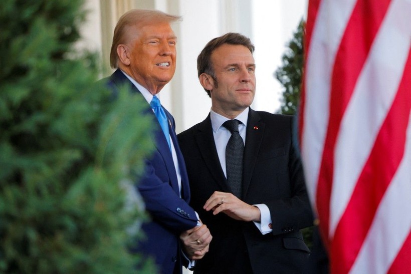 Trump ve Macron'un tokalaşma savaşı - Resim: 10