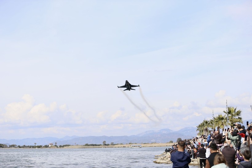 Fethiye'ye ismini vermişti: SOLOTÜRK saygı için havalandı - Resim: 4