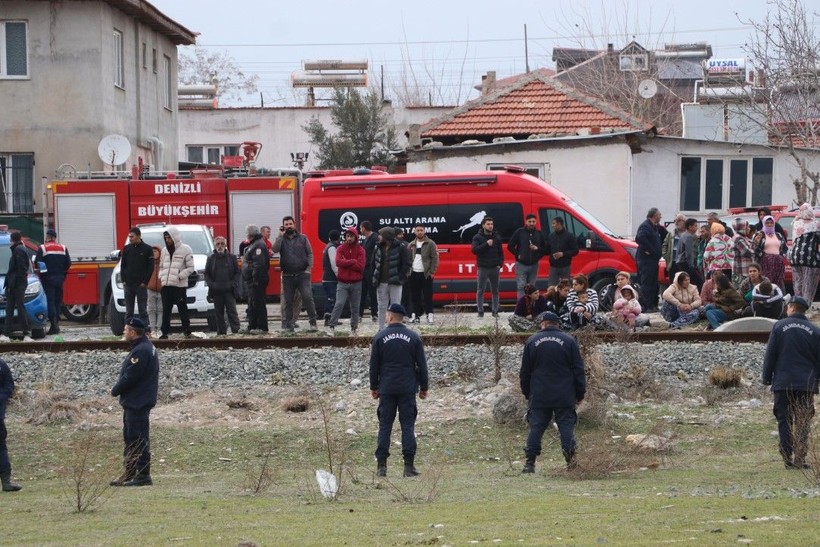 Alarma geçildi: 4 yaşındaki Nazlı her yerde aranıyor - Resim: 2