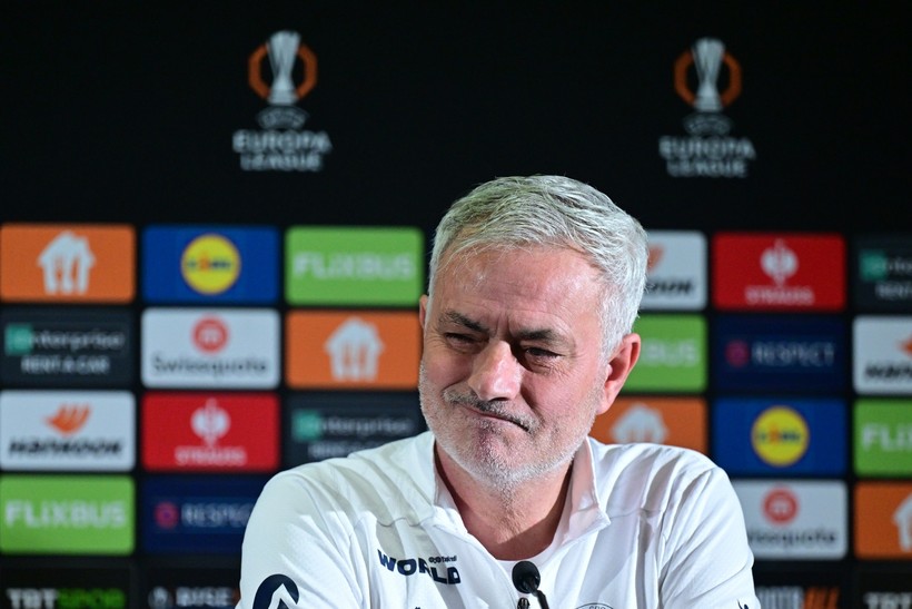 Jose Mourinho'dan Okan Buruk yanıtı: 'Zorunda değilim, sormayın!' - Resim : 2