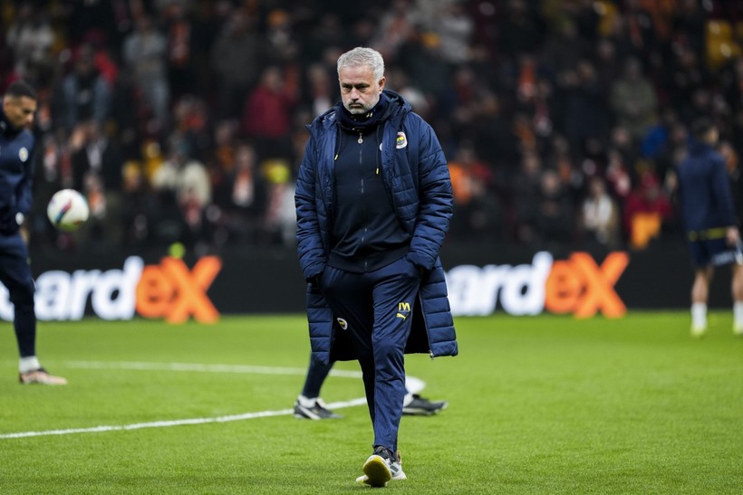 Mourinho, Galatasaray'ı bombaladı: Nasıl bu kadar alçalabildiler? - Resim : 1