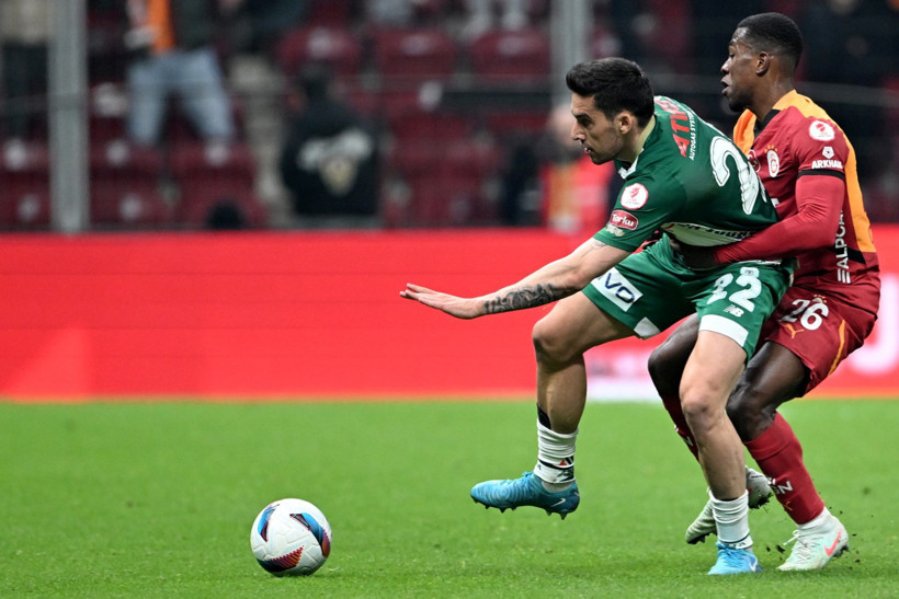 Carlos Cuesta'ya talip var: Taraftar bayram edecek - Resim : 1