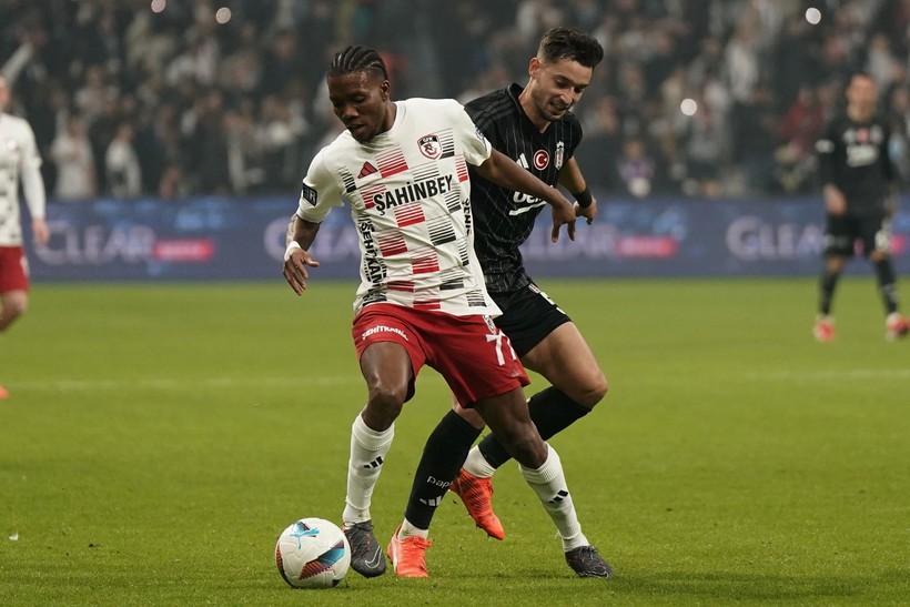 Beşiktaş'a evinde soğuk duş: 10 kişiye yenildiler - Resim : 2