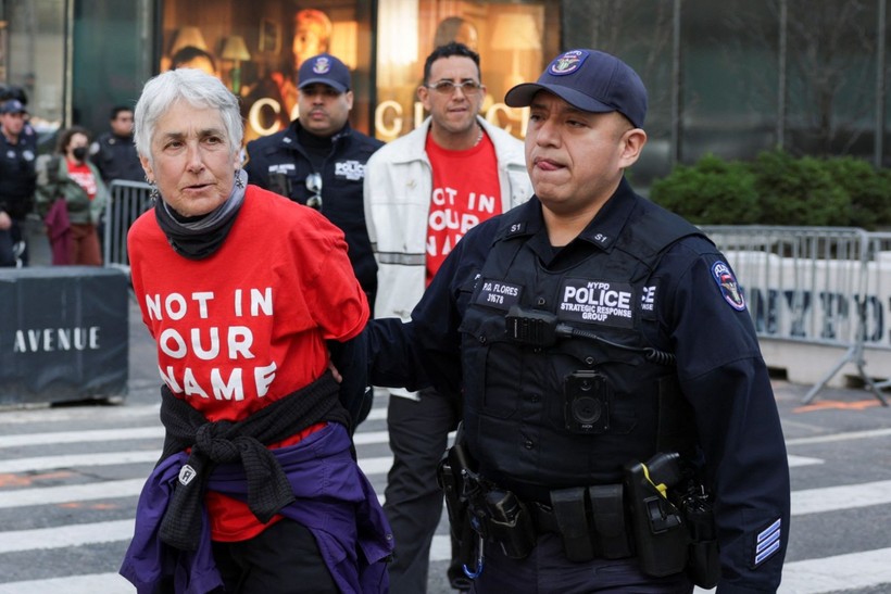 Trump Tower karıştı: 98 kişi gözaltına alındı - Resim: 7