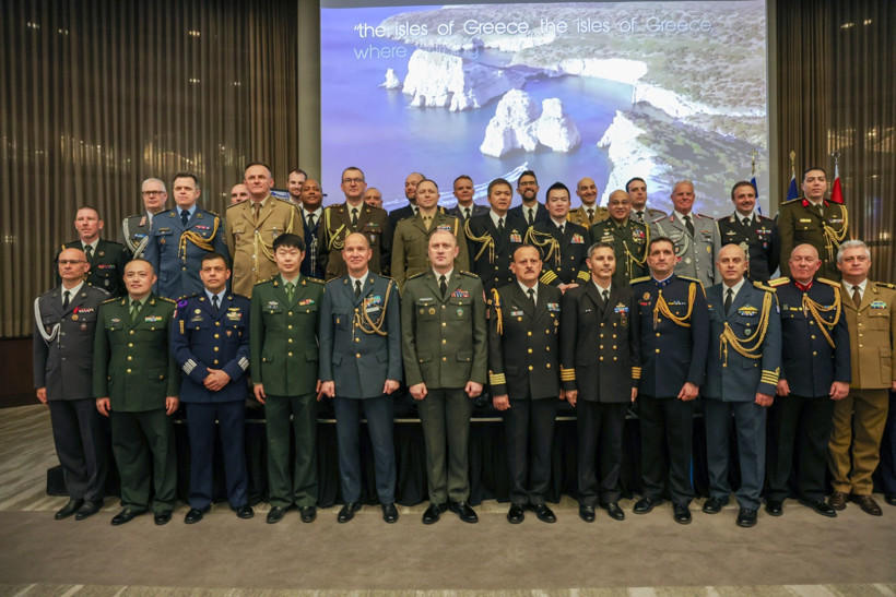 Yunan Büyükelçi: Hiçbir şey aşırılığa kaçmamalı - Resim : 2