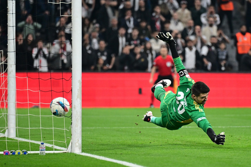 Beşiktaş'ta sancı yeniden hortladı - Resim : 3