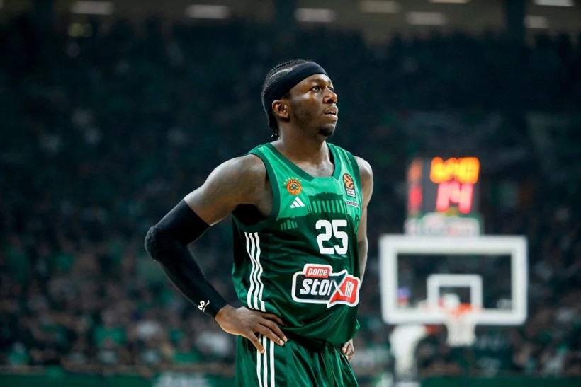 Ergin Ataman'dan 12 Dev Adam'a dev armağan: Larkin'in pabucu dama atıldı - Resim : 1