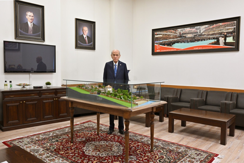 Grup toplantısı yapılmamıştı: Bahçeli, Devlet Bey Konağı'nı inceledi - Resim : 1