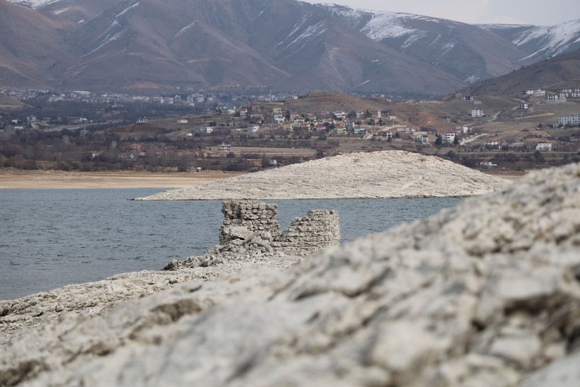 Sular çekilince Pertek Kalesi'ndeki Urartu savunması ortaya çıktı - Resim: 8