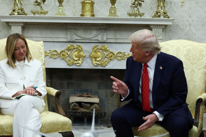 Trump, 'favori Avrupalı liderini' ağırladı: 'Batı'yı yeniden büyük yapalım' - Resim: 10