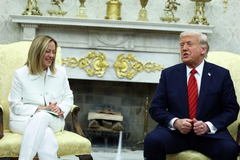 Trump, 'favori Avrupalı liderini' ağırladı: 'Batı'yı yeniden büyük yapalım' - Resim: 4