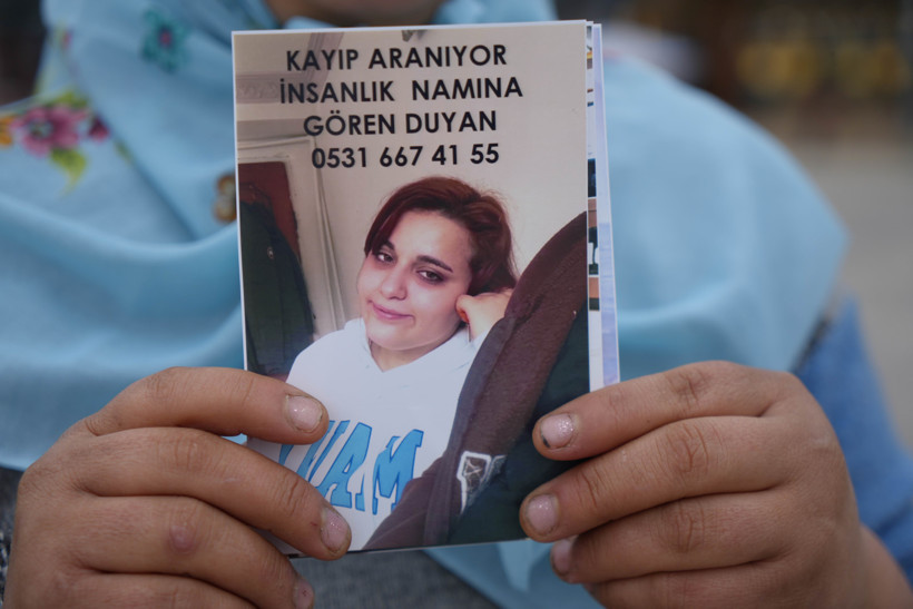 Görme engelli annesini uyutup kaçtı iddiası: 17 yaşındaki kız aranıyor - Resim : 1