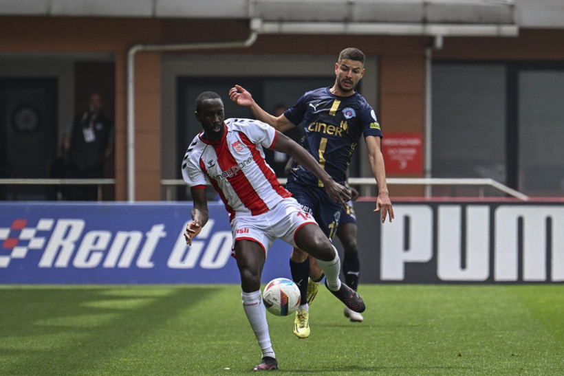 Süper Lig'de boynuz kulağı geçti: Burak Yılmazlı Kasımpaşa, Rıza Çalımbaylı Sivasspor'u devirdi - Resim : 1