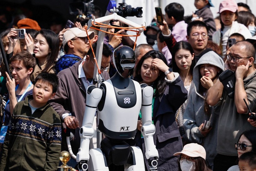 Dünyada bir ilk... Çin'in robot devriminden 'maraton şov' - Resim: 6