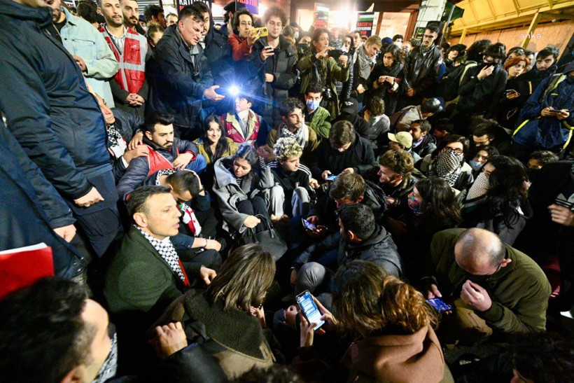 CHP'nin Filistin yürüyüşüne polis izin vermedi, arbede çıktı - Resim : 5