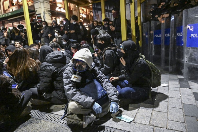 CHP'ye yasak İHH'ya serbest - Resim: 4