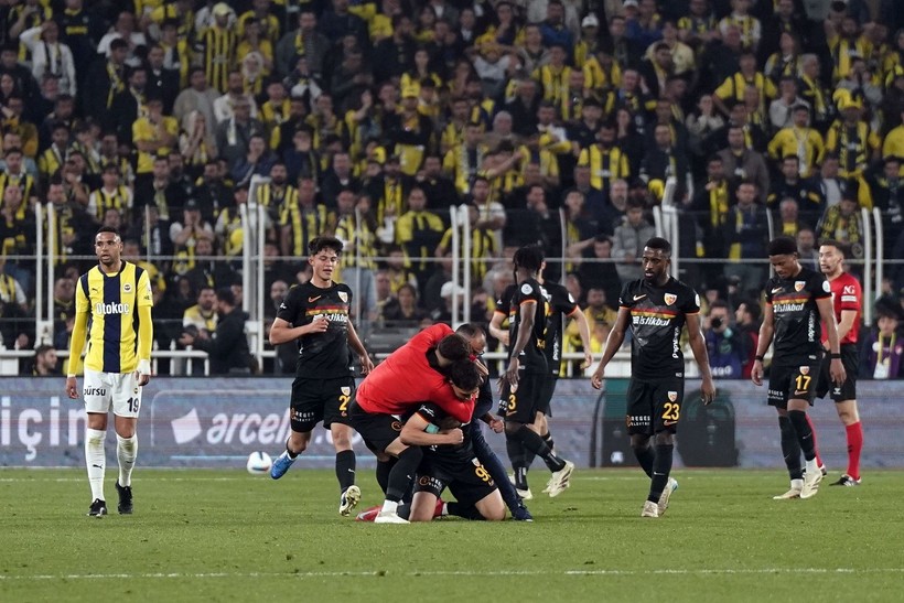 Stat değil çilehane: Yine Fenerbahçe yine aynı görüntüler! - Resim: 5