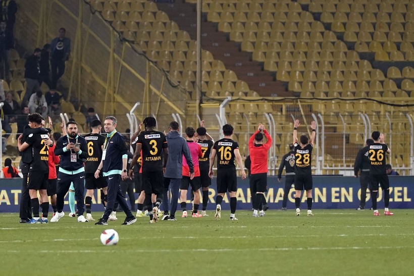 Stat değil çilehane: Yine Fenerbahçe yine aynı görüntüler! - Resim: 4