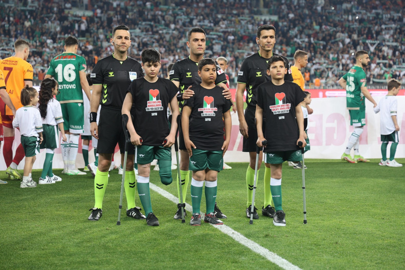 Konyaspor-Galatasaray maçına dakikalar kala hakem değişti - Resim : 1