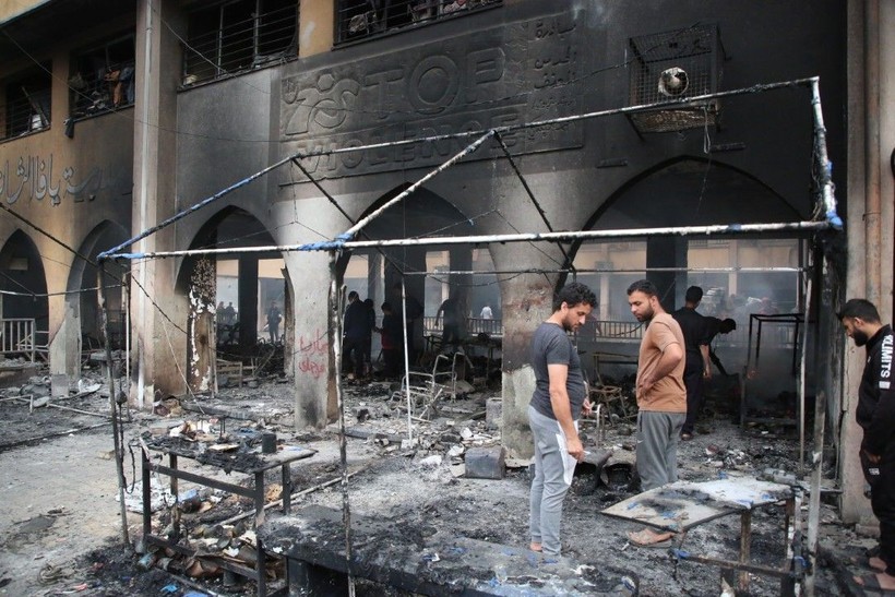 İsrail okul vurdu: Çok sayıda ölü ve yaralı var - Resim: 17
