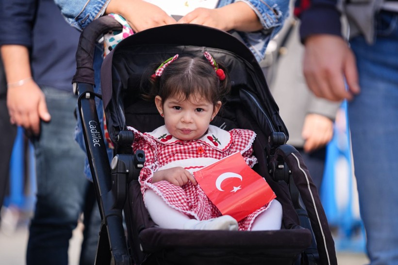 Türkiye 23 Nisan’ı kutluyor: Meydan meydan bayram coşkusu - Resim: 1