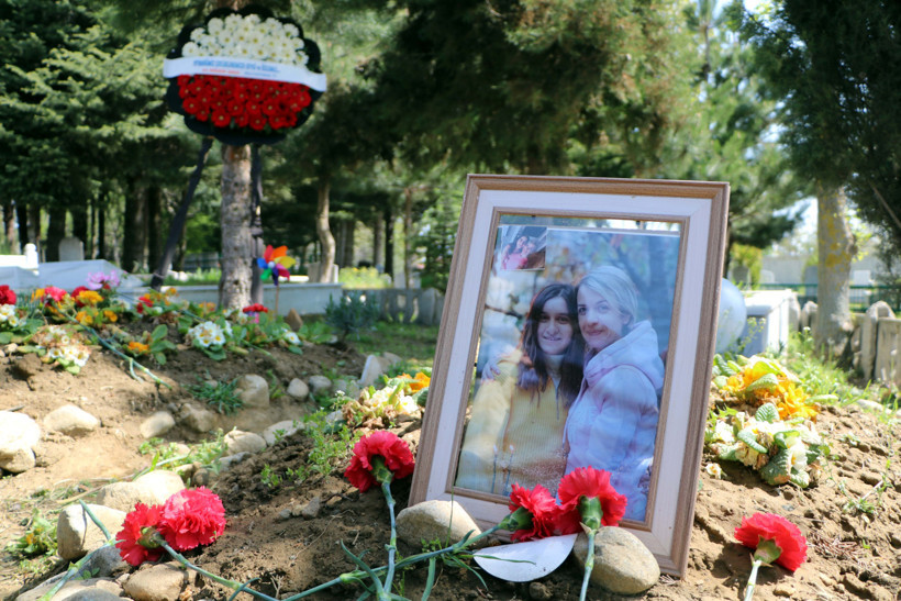 Yangında ölen çocuklar 23 Nisan'da unutulmadı - Resim : 1