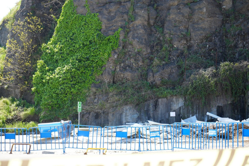 Heyelan faciasında dikkat çeken tabela - Resim : 3