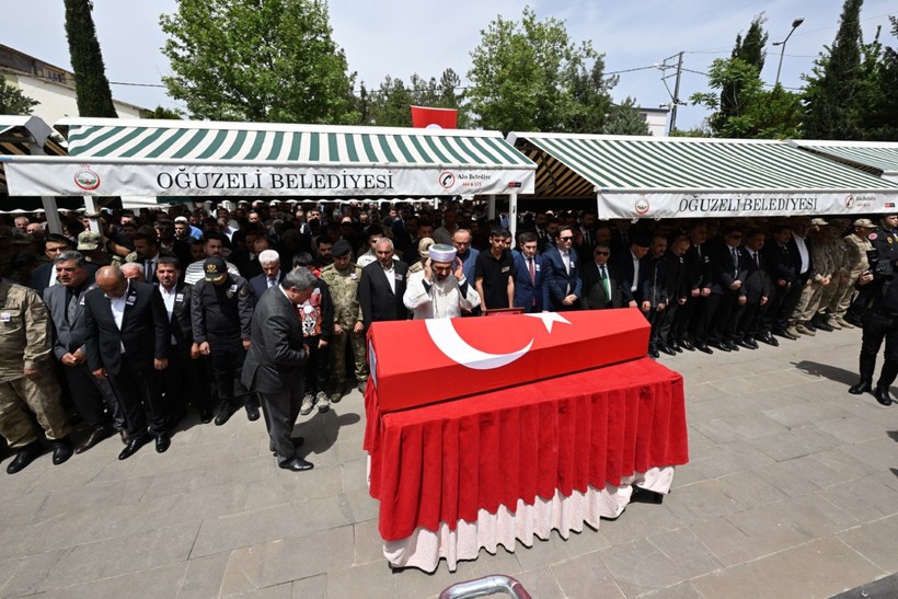 Gaziantep şehidini uğurladı - Resim: 3