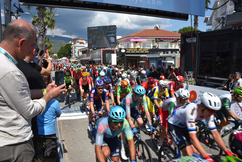 TUR 2025 4. etap sonuçları: Poels lider, Ahmet Örken kırmızı mayoyu aldı - Resim : 1