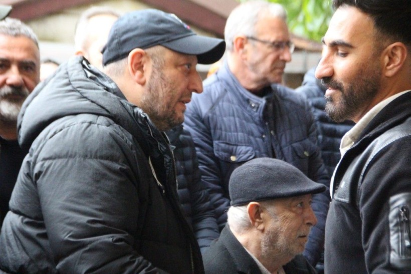 Oyuncu Serkan Keskin'in annesi toprağa verildi - Resim: 6