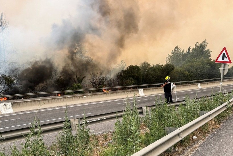 İsrail'de son 10 yılın en kötü yangını: Acil durum ilan edildi - Resim: 6