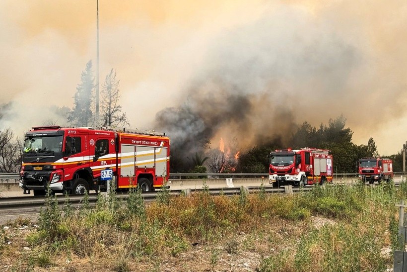 İsrail'de son 10 yılın en kötü yangını: Acil durum ilan edildi - Resim: 7