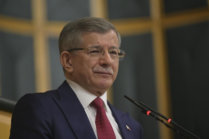 Siyasilerden Özel'e saldırı tepkileri: Tesadüf diyenin aklına şaşarım - Resim: 8