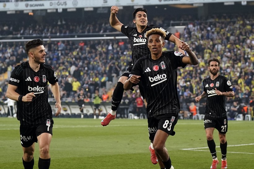 Beşiktaş, Fenerbahçe'nin umutlarına Ged'SON' verdi! - Resim : 3