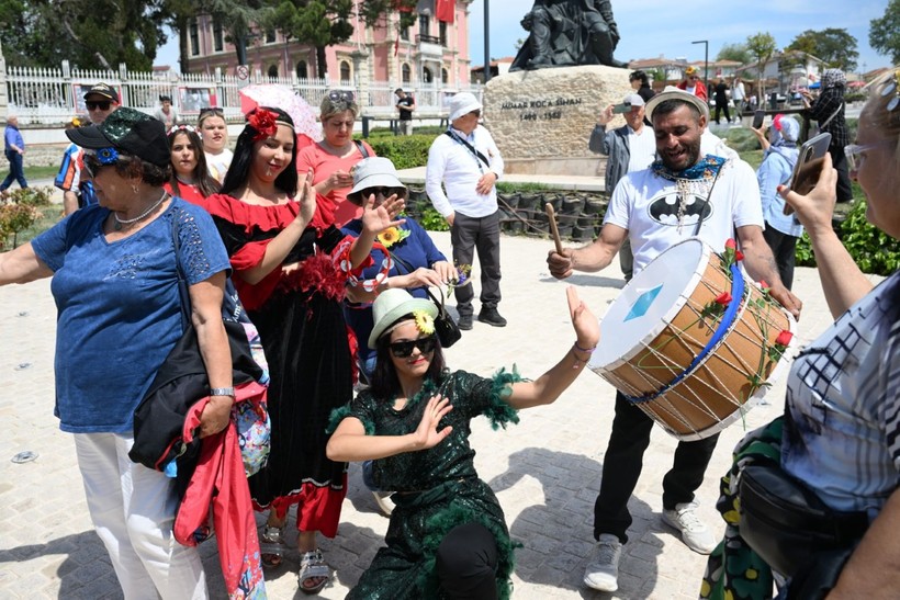 Kakava ateşiyle bahara merhaba! Edirne'de Hıdırellez şöleni başladı - Resim: 11