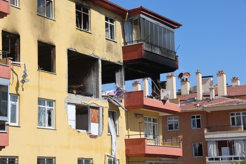 Bomba gibi patladı: Felakete uyandılar - Resim: 1