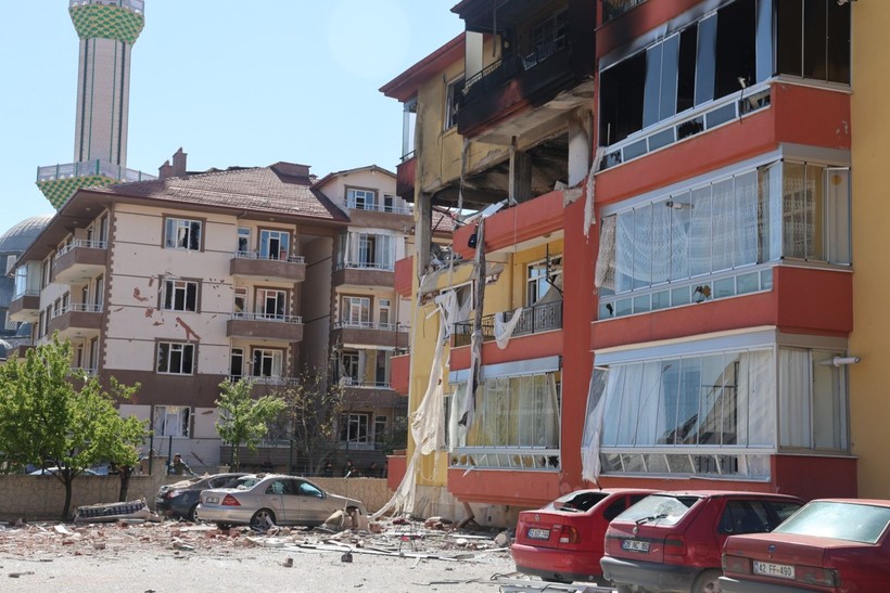 Bomba gibi patladı: Felakete uyandılar - Resim: 6