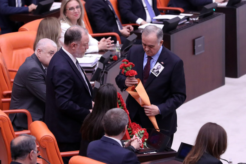 99 gün sonra Meclis'te: Bahçeli'den DEM Parti'ye taziye ziyareti - Resim : 9