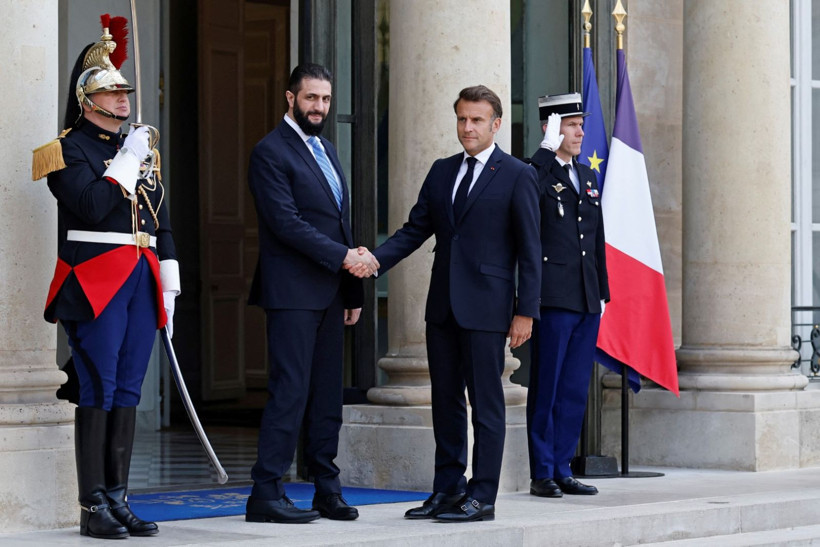 Macron ve Şara'nın görüşmesi muhalefeti kızdırdı - Resim: 10