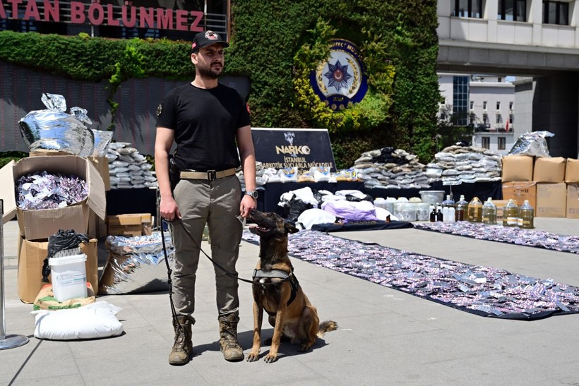 Emniyet'ten uyuşturucu sergisi - Resim: 4