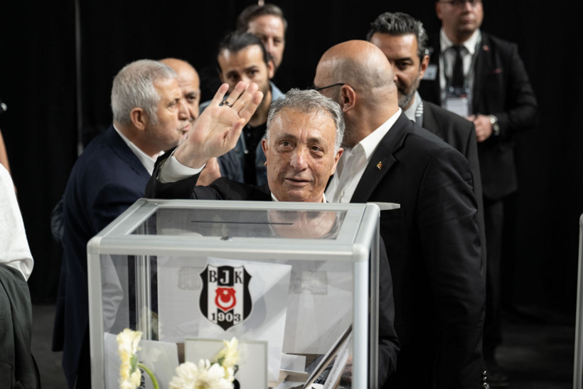 Ahmet Nur Çebi'den 'çürük yumurta' sözleri - Resim : 1