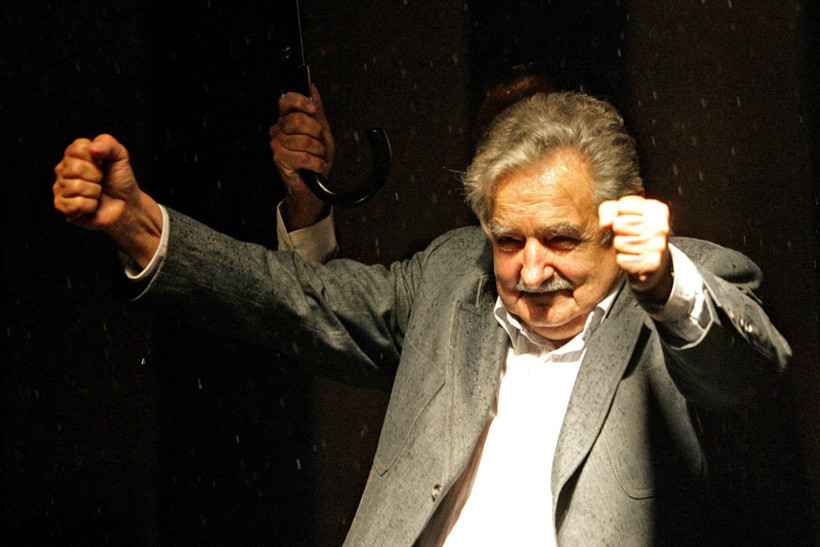 Dünyanın en yoksul başkanı Jose Mujica yaşamını yitirdi - Resim : 1