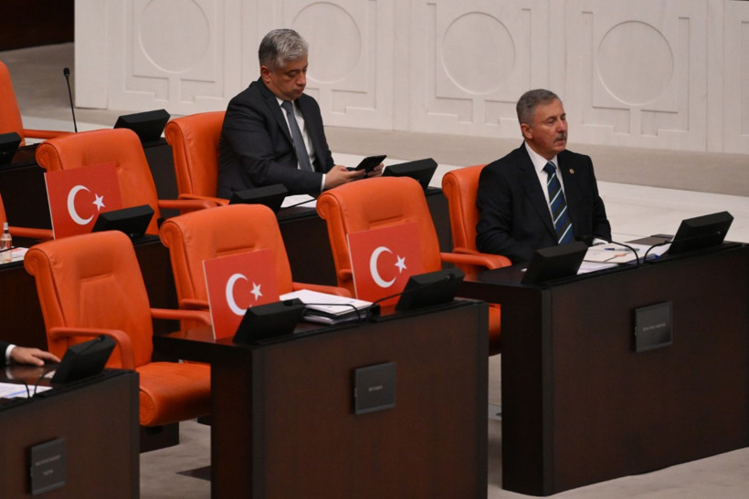 Meclis'te Lozan tepkisi - Resim: 2