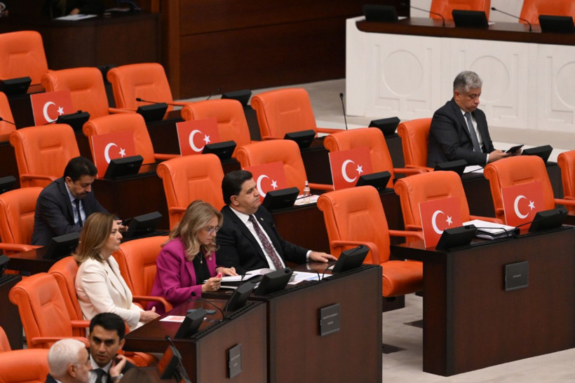 Meclis'te Lozan tepkisi - Resim: 4