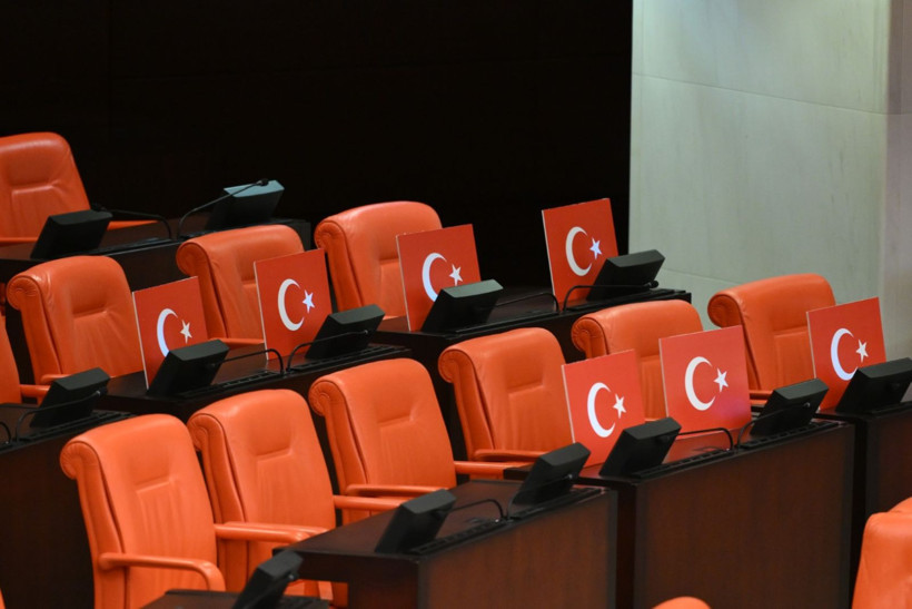 Meclis'te Lozan tepkisi - Resim: 6