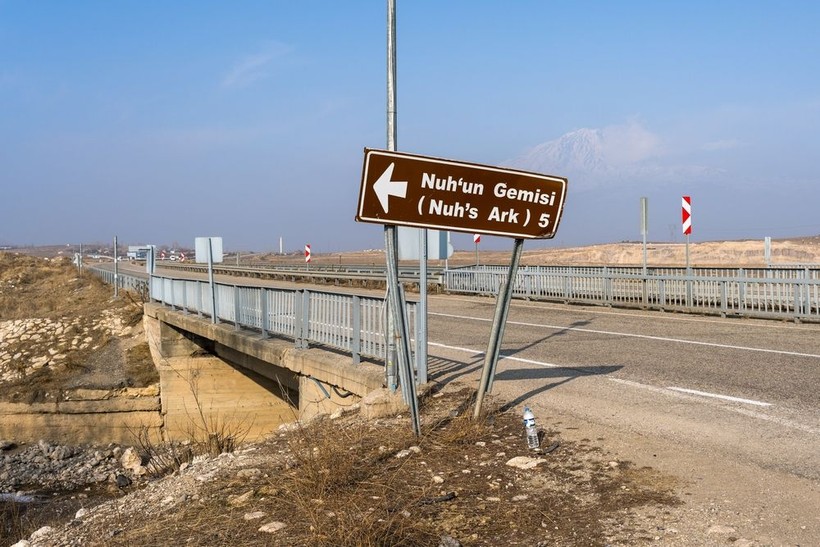 Ağrı Dağı Nuh'un Gemisi'yle gündemde: Araştırmacılar tarife uygun izler keşfetti - Resim: 2