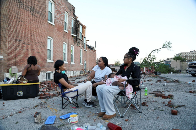 ABD'de şiddetli fırtına: 23 kişi öldü, binlerce yapı hasar gördü - Resim: 2