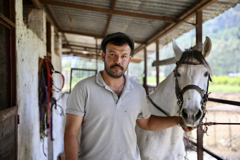 Ambulans şoförü nalbant oldu - Resim : 6